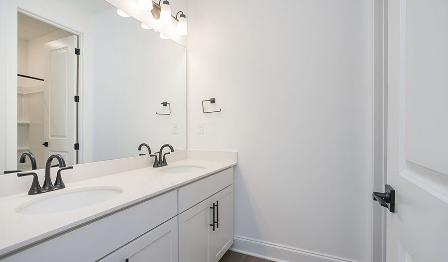 Bathroom of the Decker floor plan