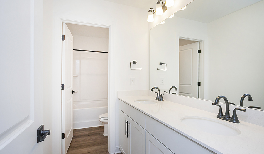Bathroom of the Denali floor plan