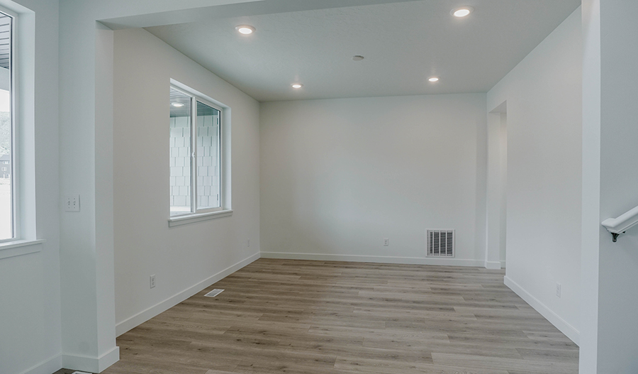 Dining Room of the Jessica floor plan
