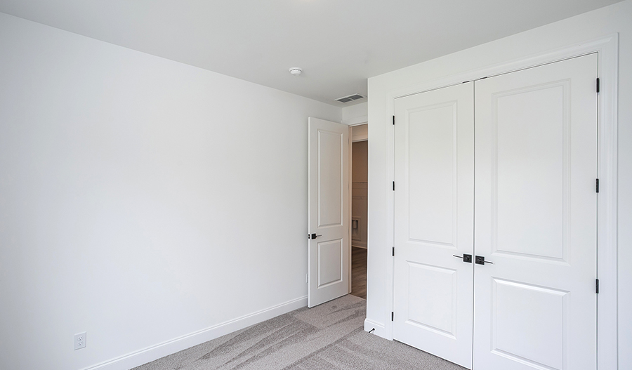 Bedroom of the Decker floor plan
