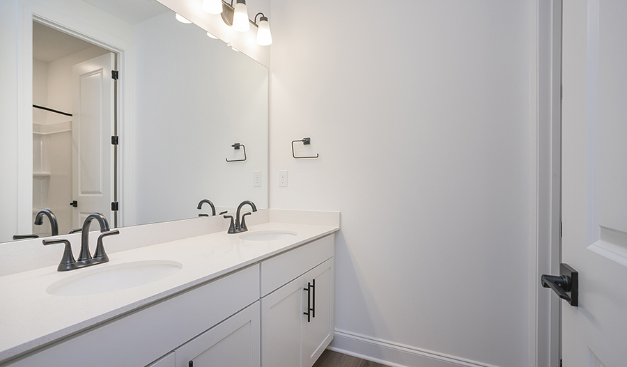 Bathroom of the Decker floor plan