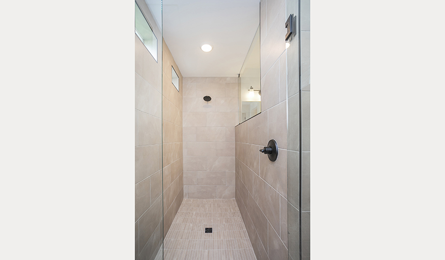 Bathroom of the Decker floor plan