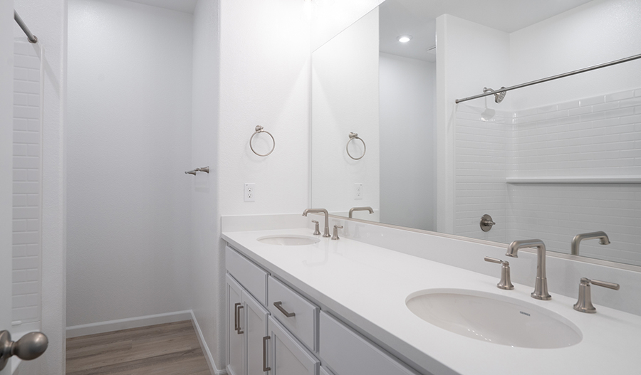 Bathroom of the Ruby floor plan