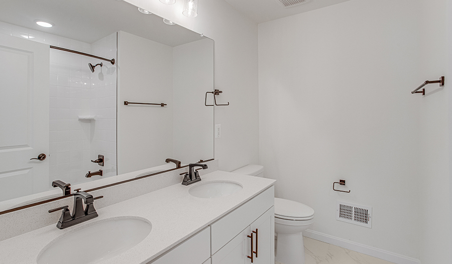 Bathroom of the Lapis floor plan