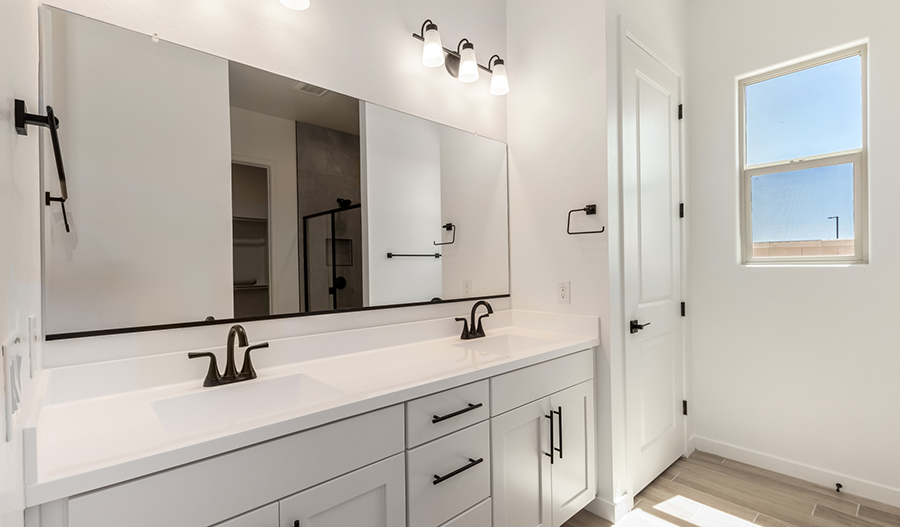 Bathroom of the Raleigh floor plan