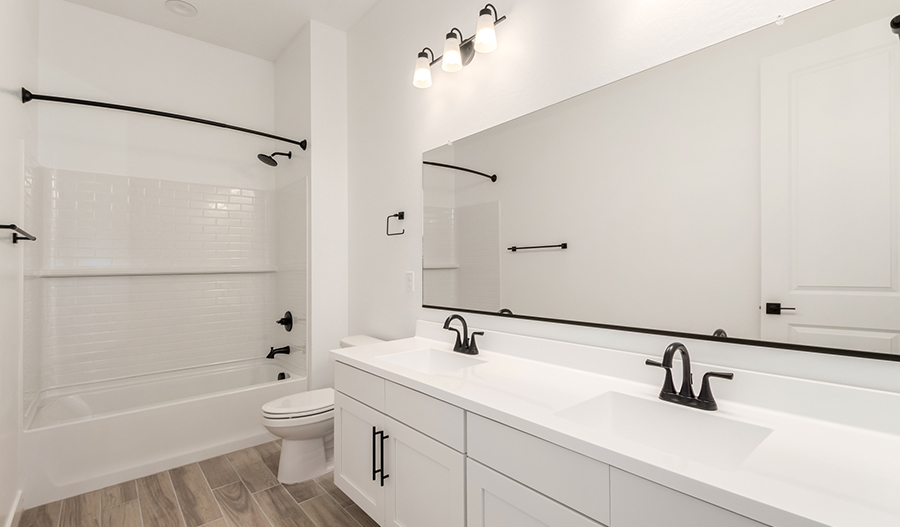 Bathroom of the Raleigh floor plan