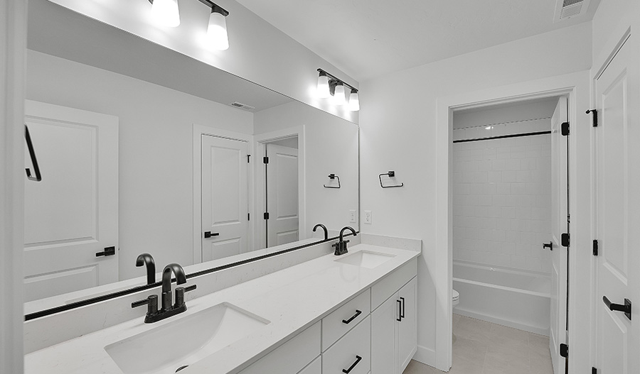 Bathroom of the Dillon floor plan