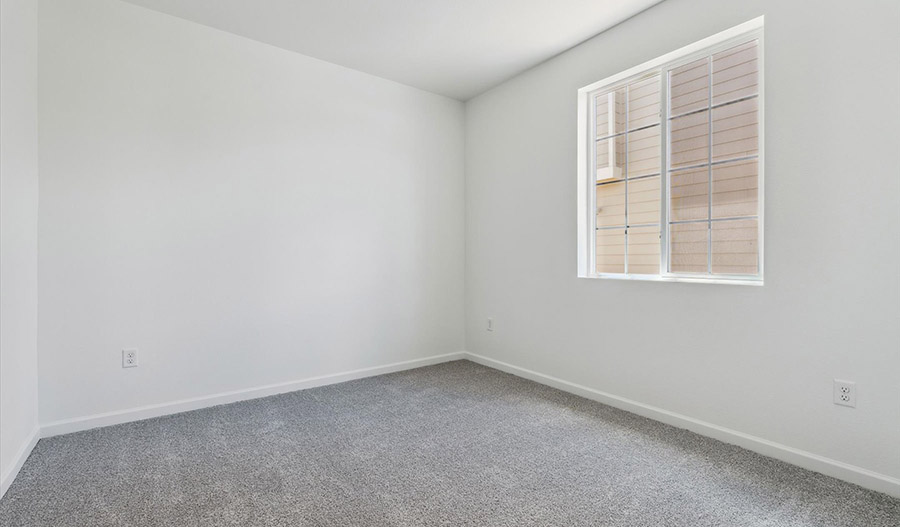 Bedroom of the Peridot floor plan