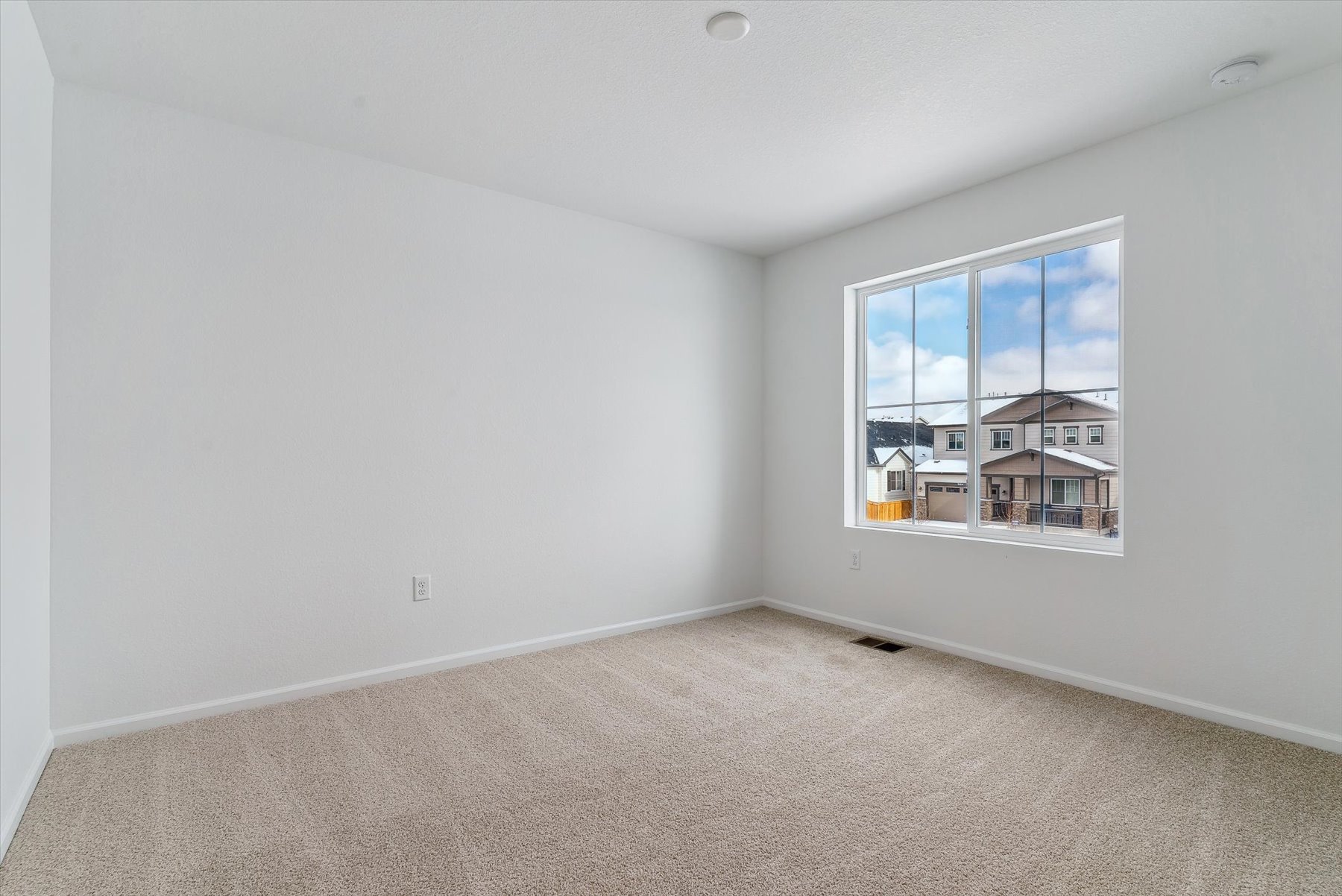 Bedroom of the Ammolite floor plan