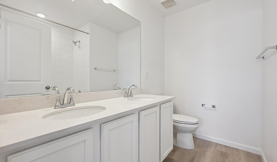 Bathroom of the Lapis floor plan
