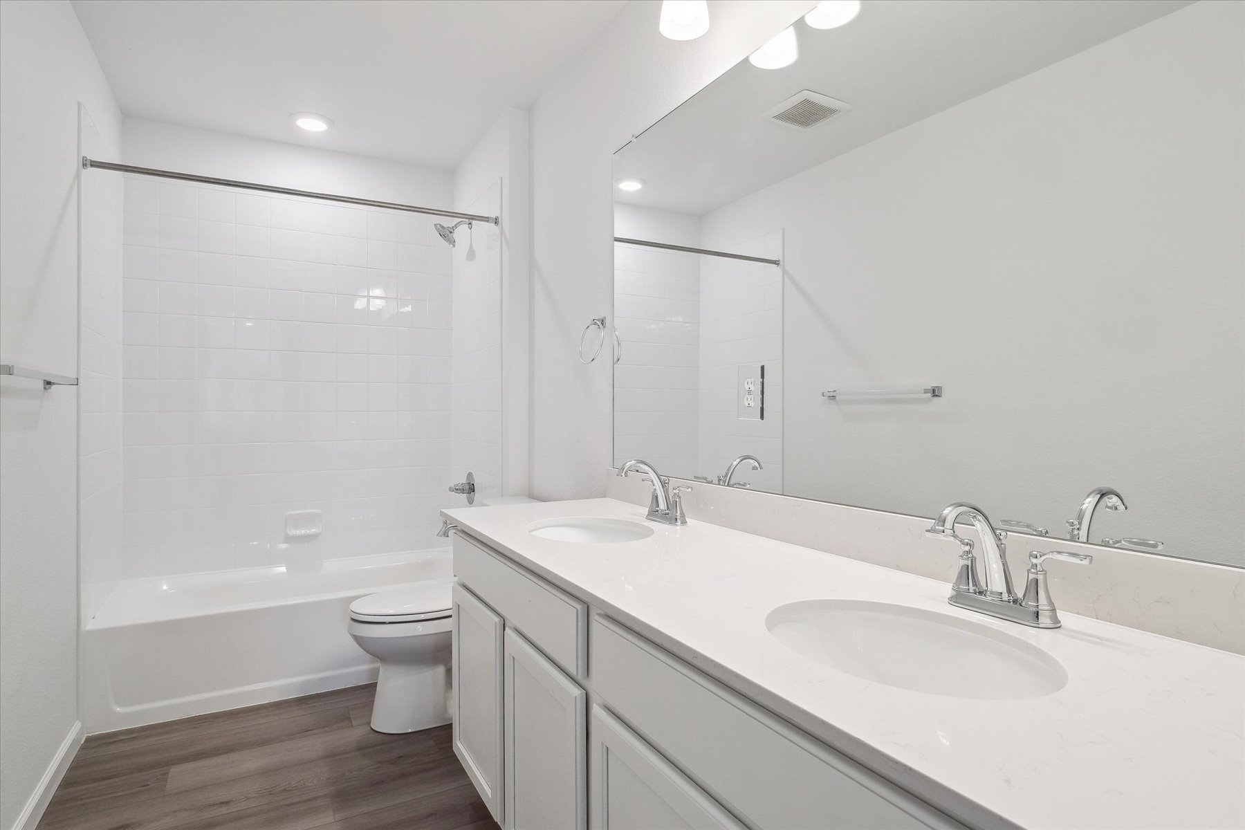Bathroom of the Laurel floor plan