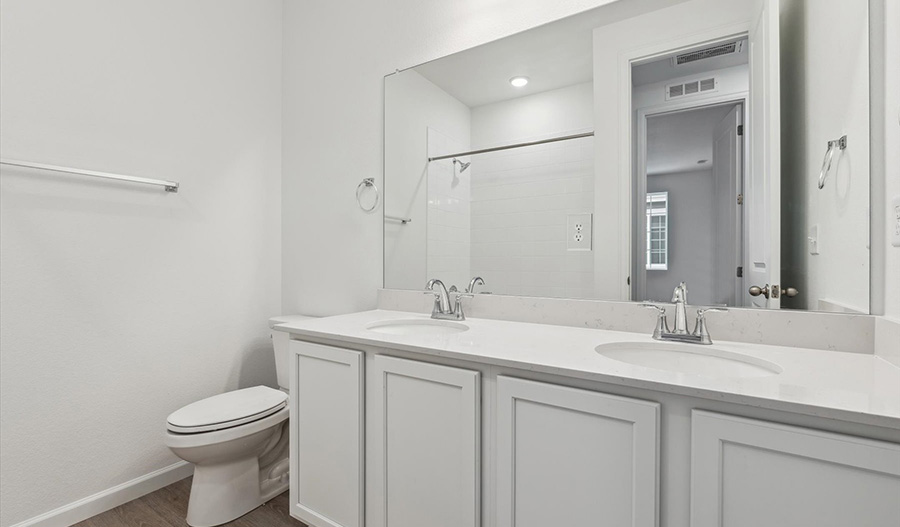 Bathroom of the Alexandrite floor plan