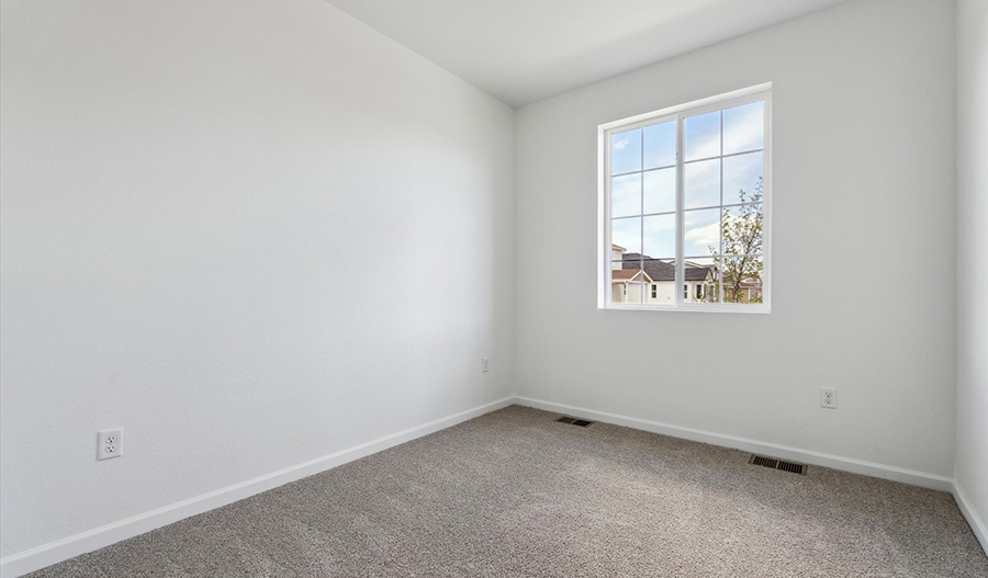 Bedroom of the Peridot floor plan