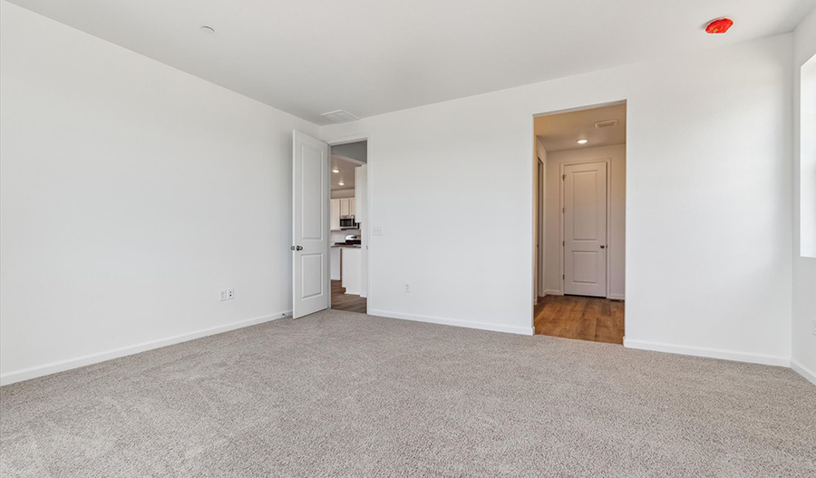 Bedroom of the Peridot floor plan