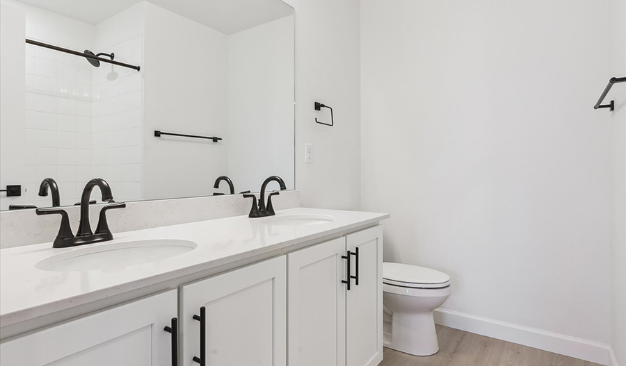 Bathroom of the Lapis floor plan