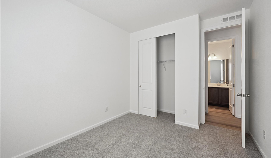 Bedroom of the Alexandrite floor plan