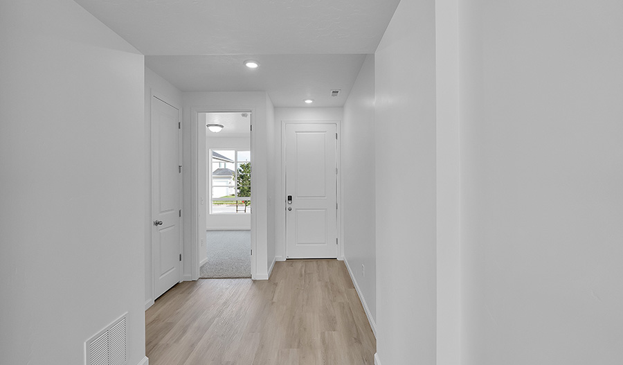 Entry of the Pearl floor plan