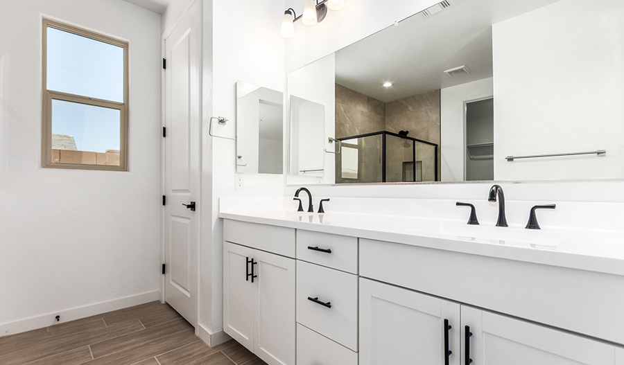 Bathroom of the Raleigh floor plan
