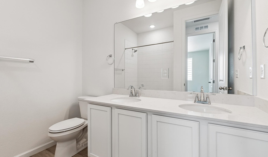 Bathroom of the Alexandrite floor plan