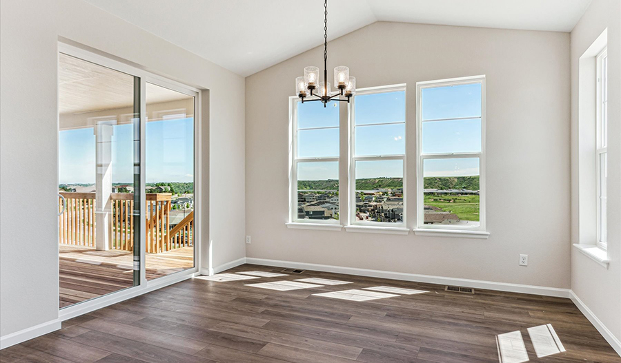 II-55-OakRidgeatCrystalValley Sunroom of the Dillon II floor plan