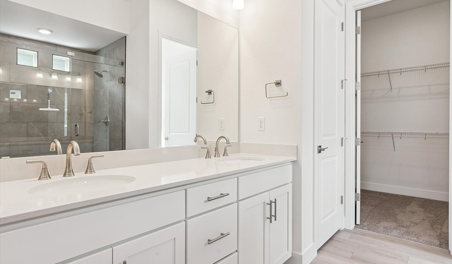 Bathroom of the Verde floor plan