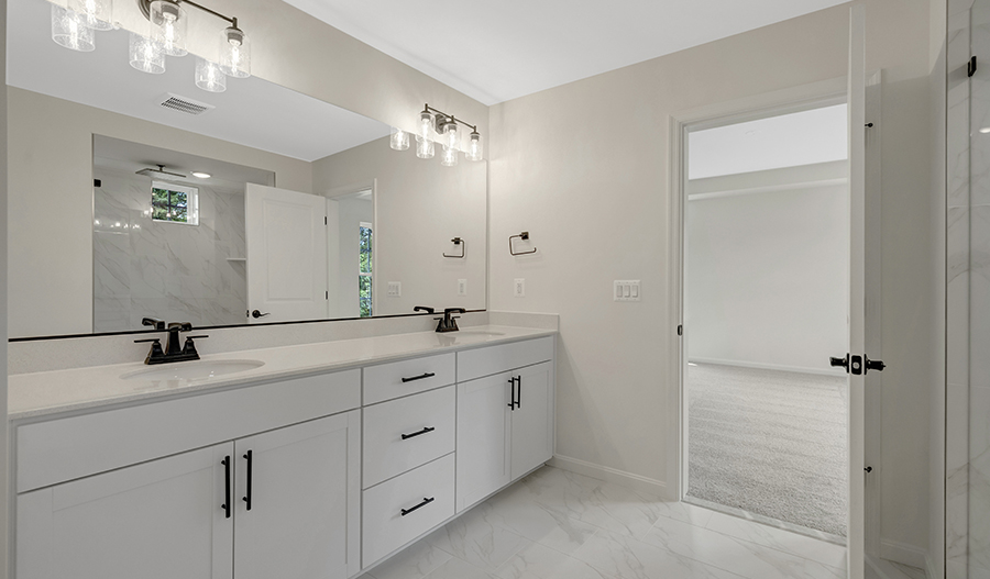 Bathroom of the Yorktown floor plan