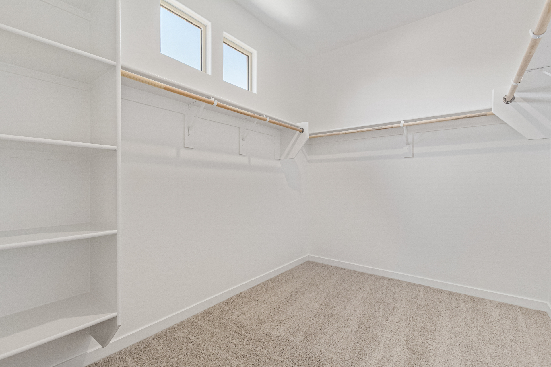 Closet of the Agate floor plan