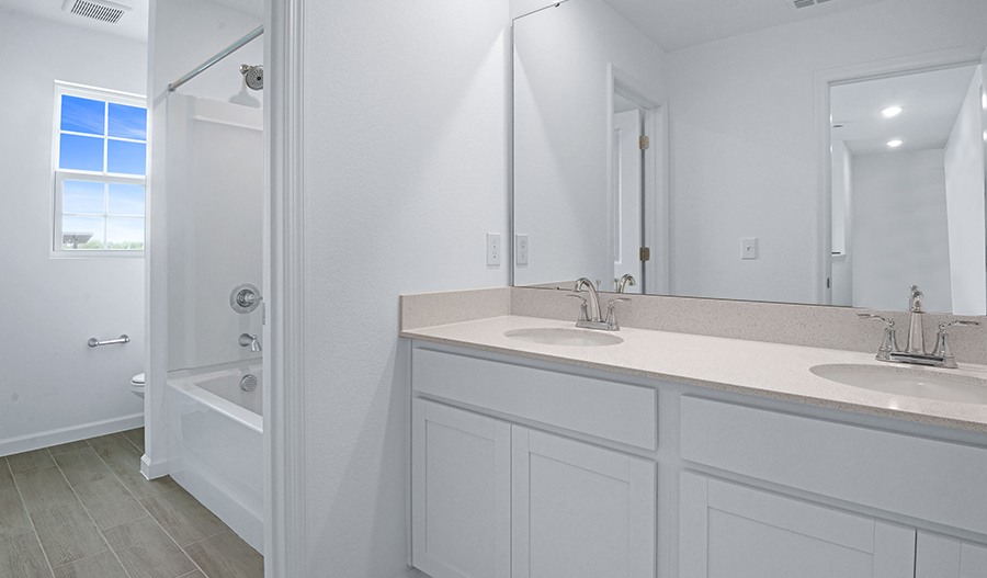 Bathroom of the Lynwood floor plan