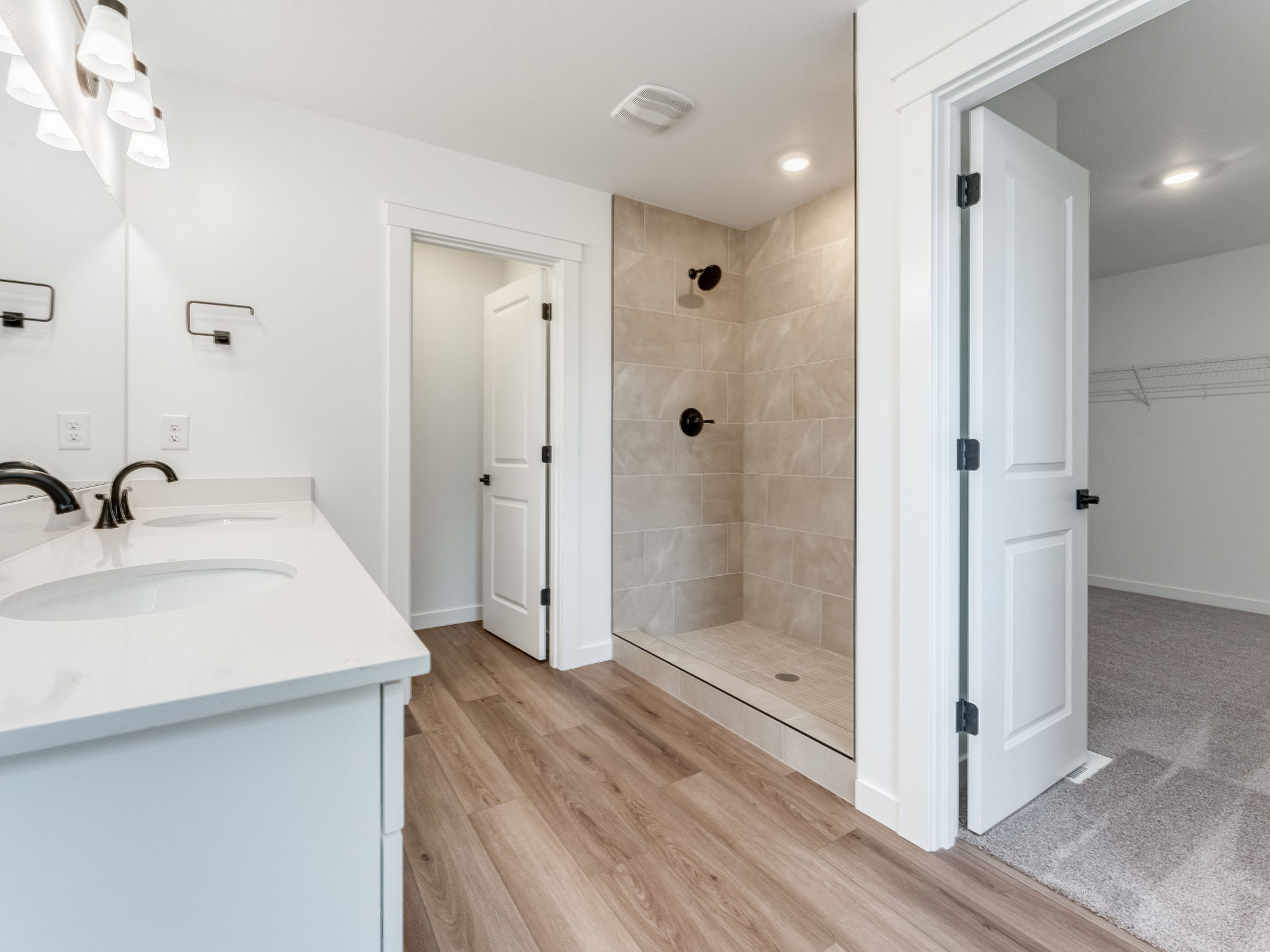 Bathroom of the Moonstone floor plan
