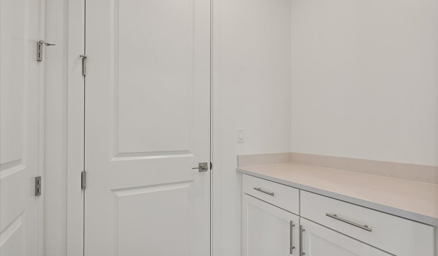 Entry of the Pearl floor plan