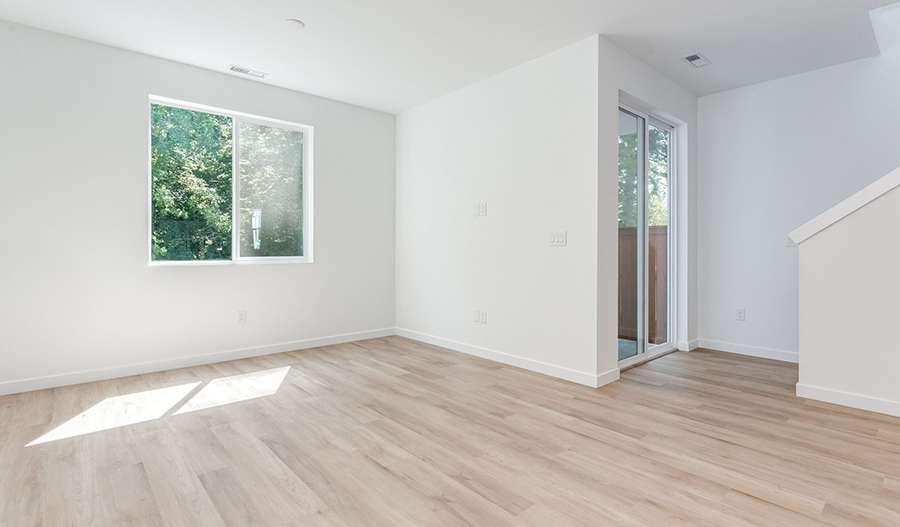 Dining of the Valencia floor plan