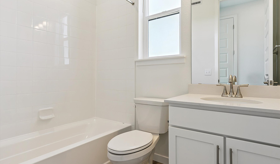 Bathroom of the Flatiron floor plan