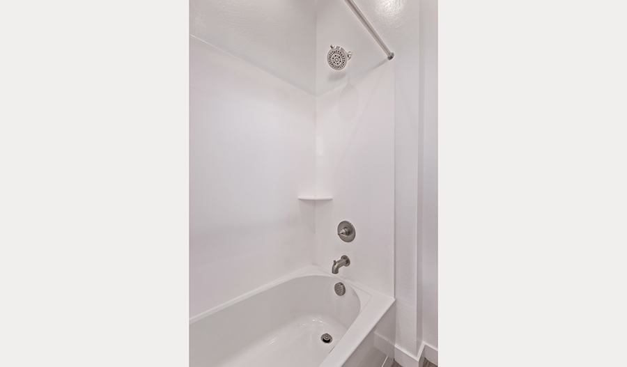 Bathroom of the Pinerest floor plan