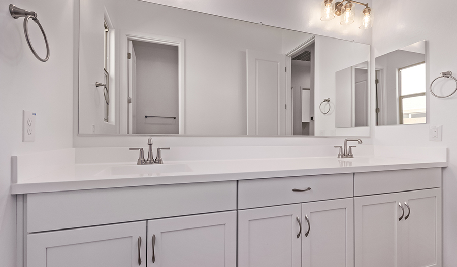 Bathroom of the Pinerest floor plan