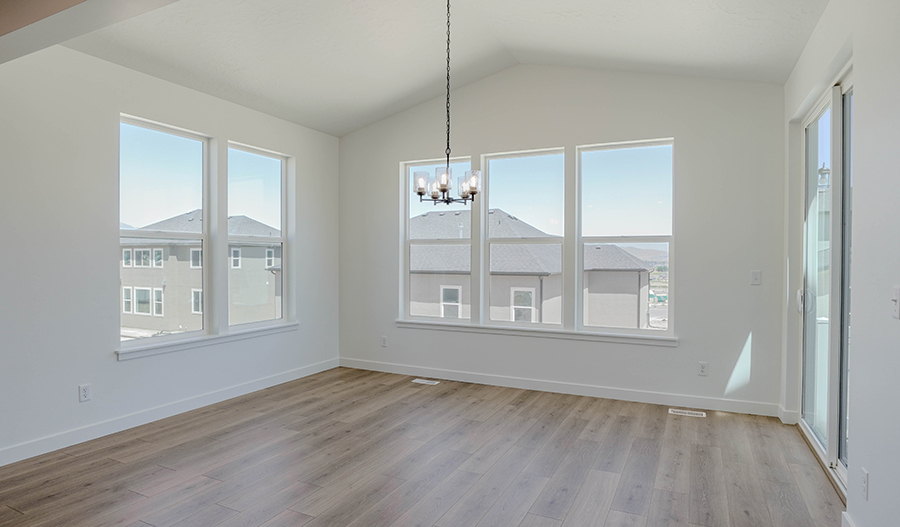 Sunroom of the Daniela floor plan