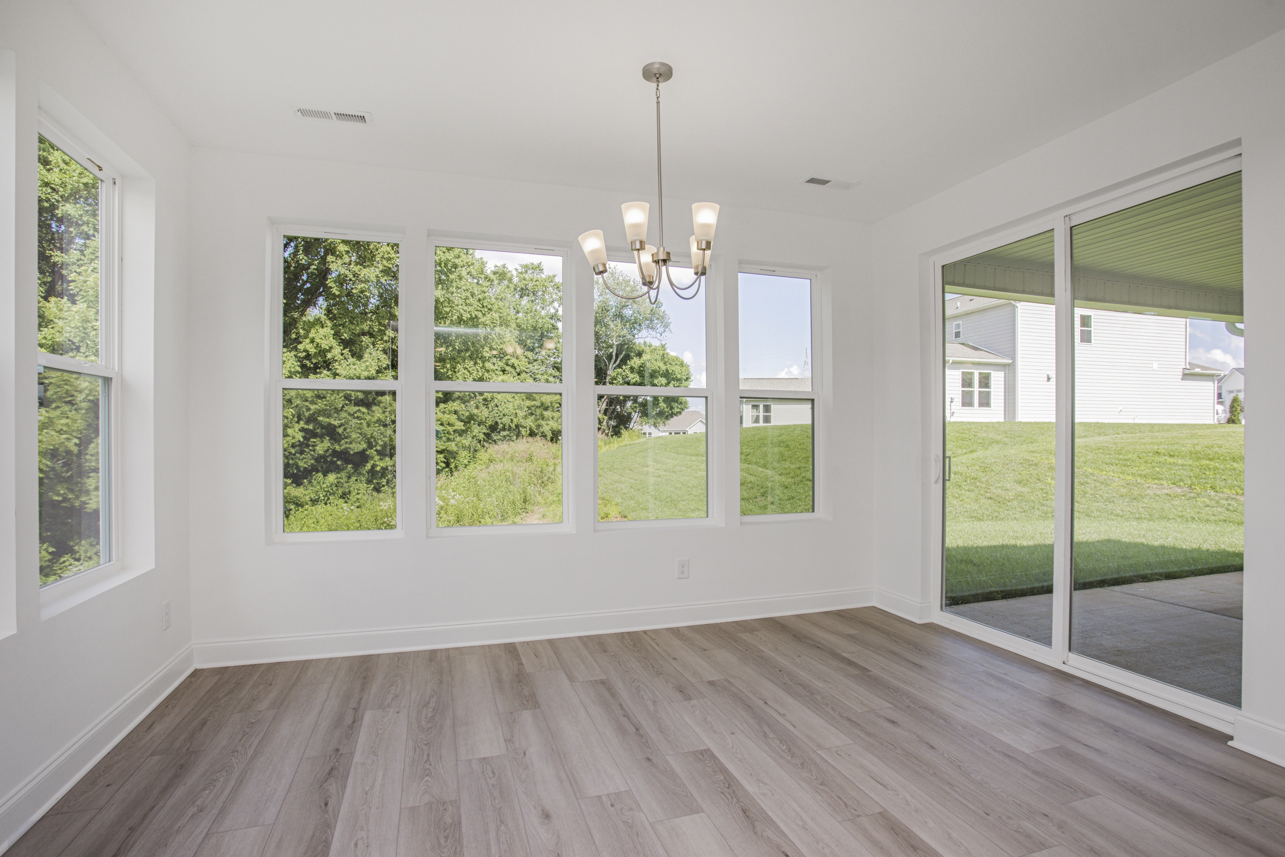 Sunroom of the Hopewell floor plan