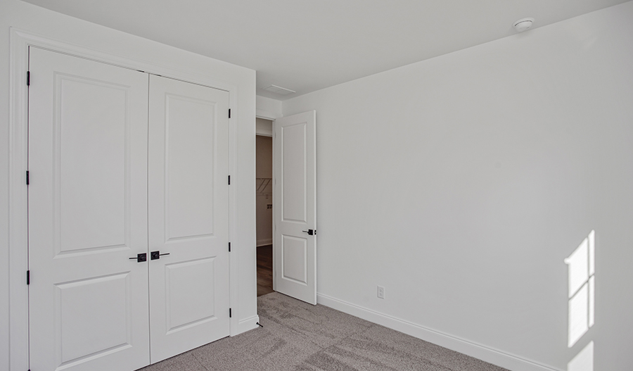 Bedroom of the Decker floor plan