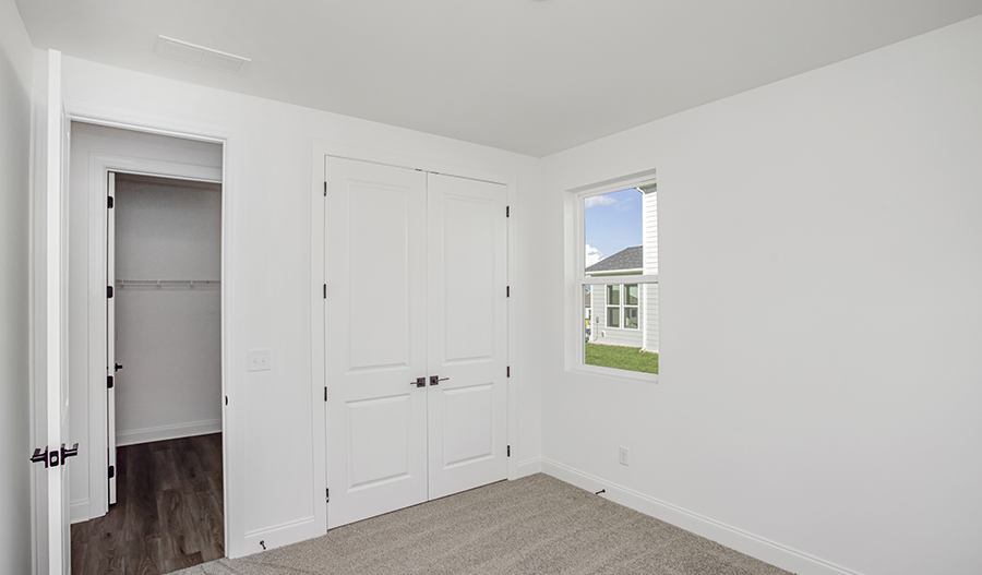Bedroom of the Decker floor plan