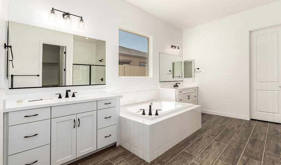 Bathroom of the Pinecrest floor plan