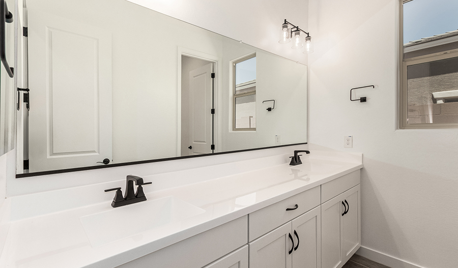 Bathroom of the Pinecrest floor plan