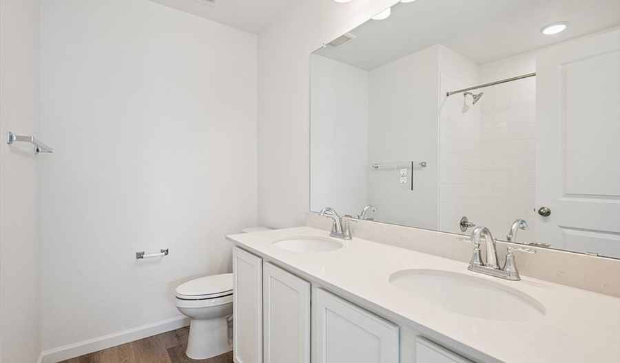Bathroom of the Lapis floor plan