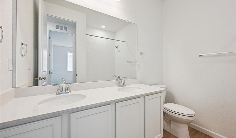 Bathroom of the Alexandrite floor plan