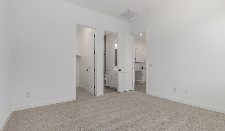 Bedroom of the Darius floor plan