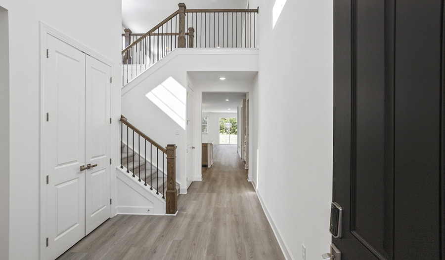 Entry of the Dupont floor plan