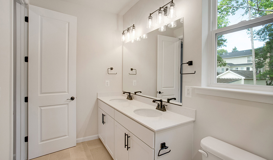 Bathroom of the Alexandrite floor plan