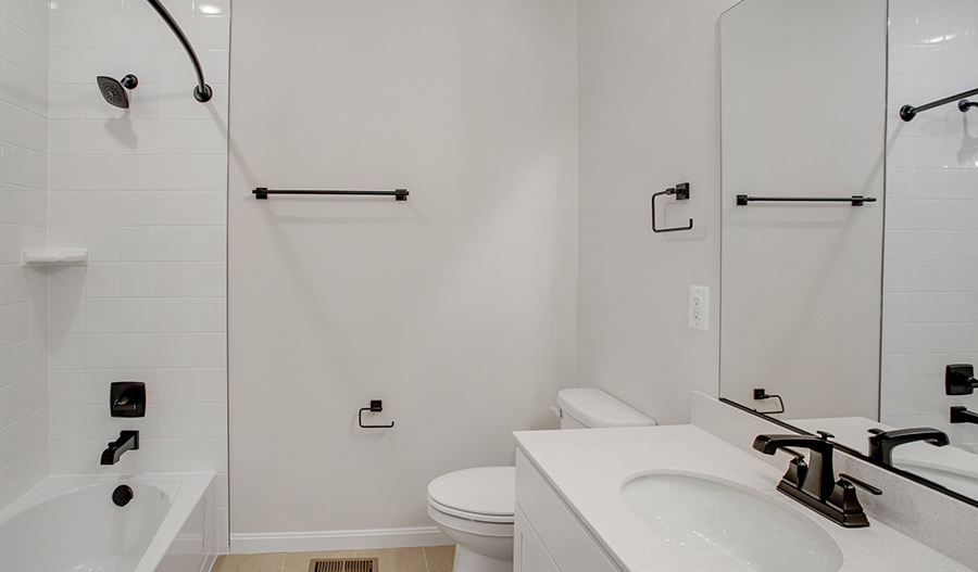 Bathroom of the Alexandrite floor plan