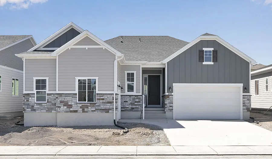 Richmond American home at 253 E. Polaris Drive, Saratoga Springs, UT, 84045