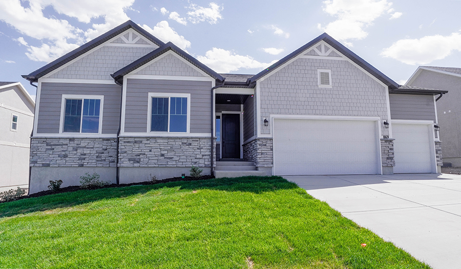 869 W. Black Tail Avenue