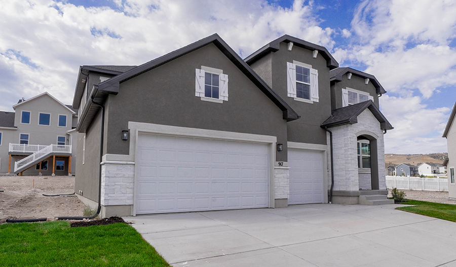 917 W. Black Tail Street