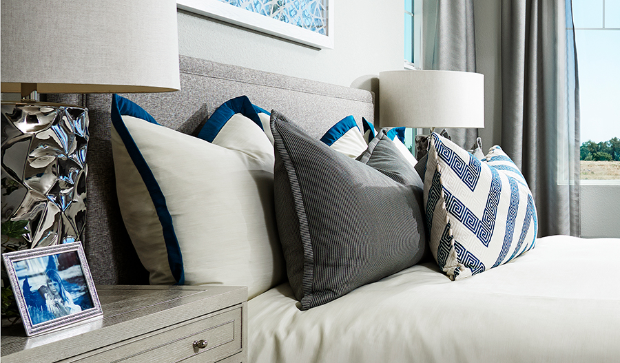 Owner's bedroom of the Lynn floor plan